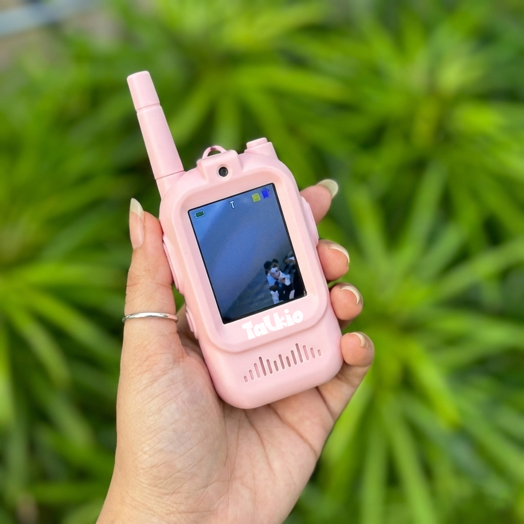 جهاز "المستكشف الصغير" 2 في 1 – كاميرا رقمية + جهاز لاسلكي